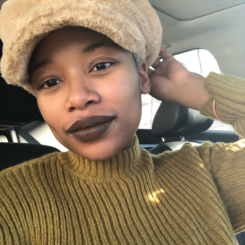 Meet your Posher, Brittney